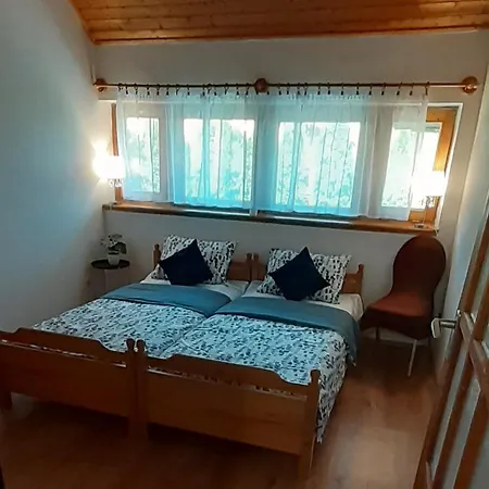 Vadász Vendégház Vendégház *